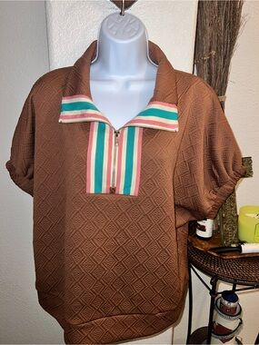 Brown Short-Sleeve Quilted Pullover with Striped Zip Collar